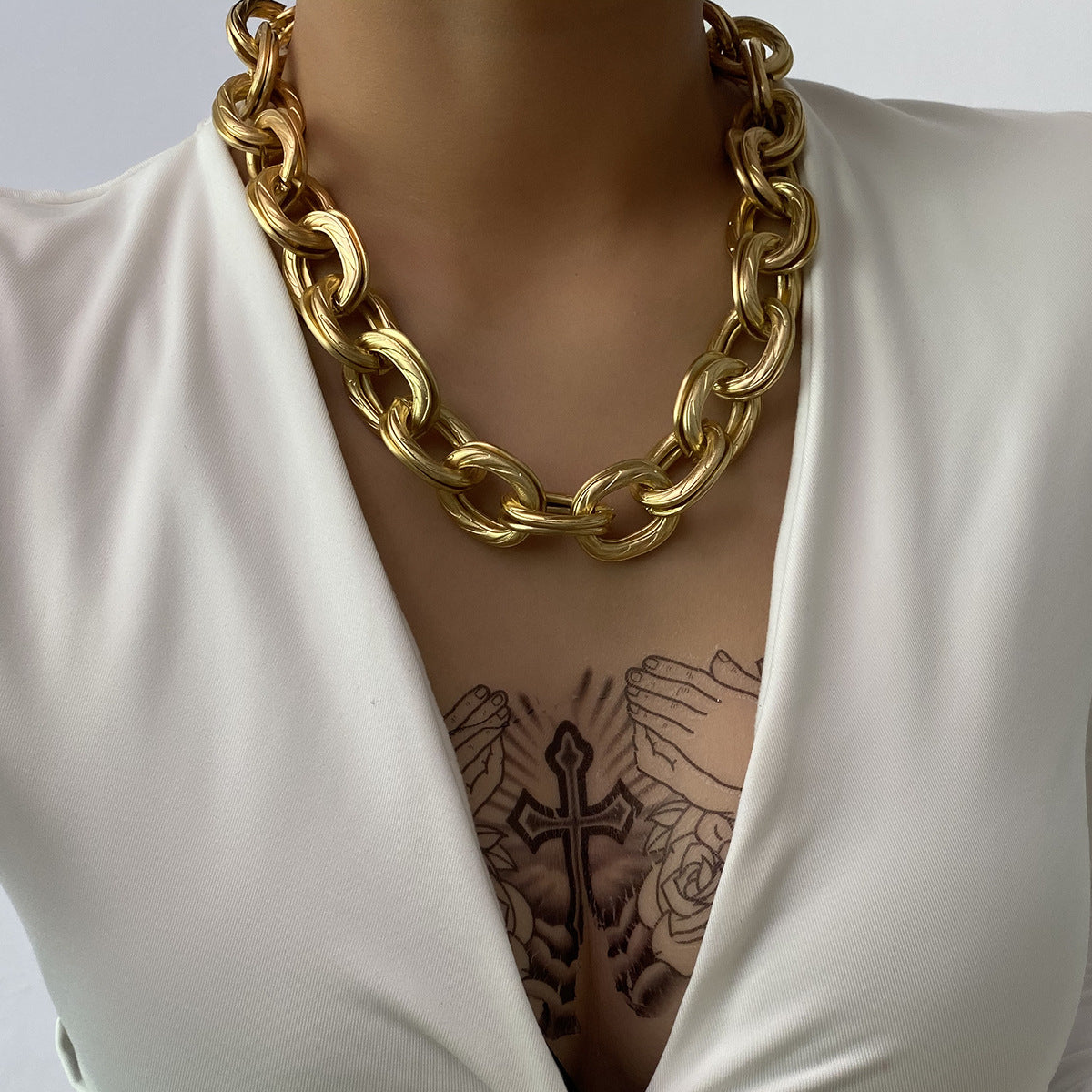 Stylish Chunky Gold Chain Necklace.